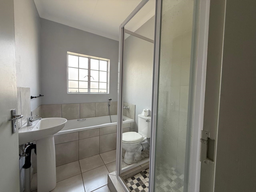 3 Bedroom Property for Sale in Waterkloof North West
